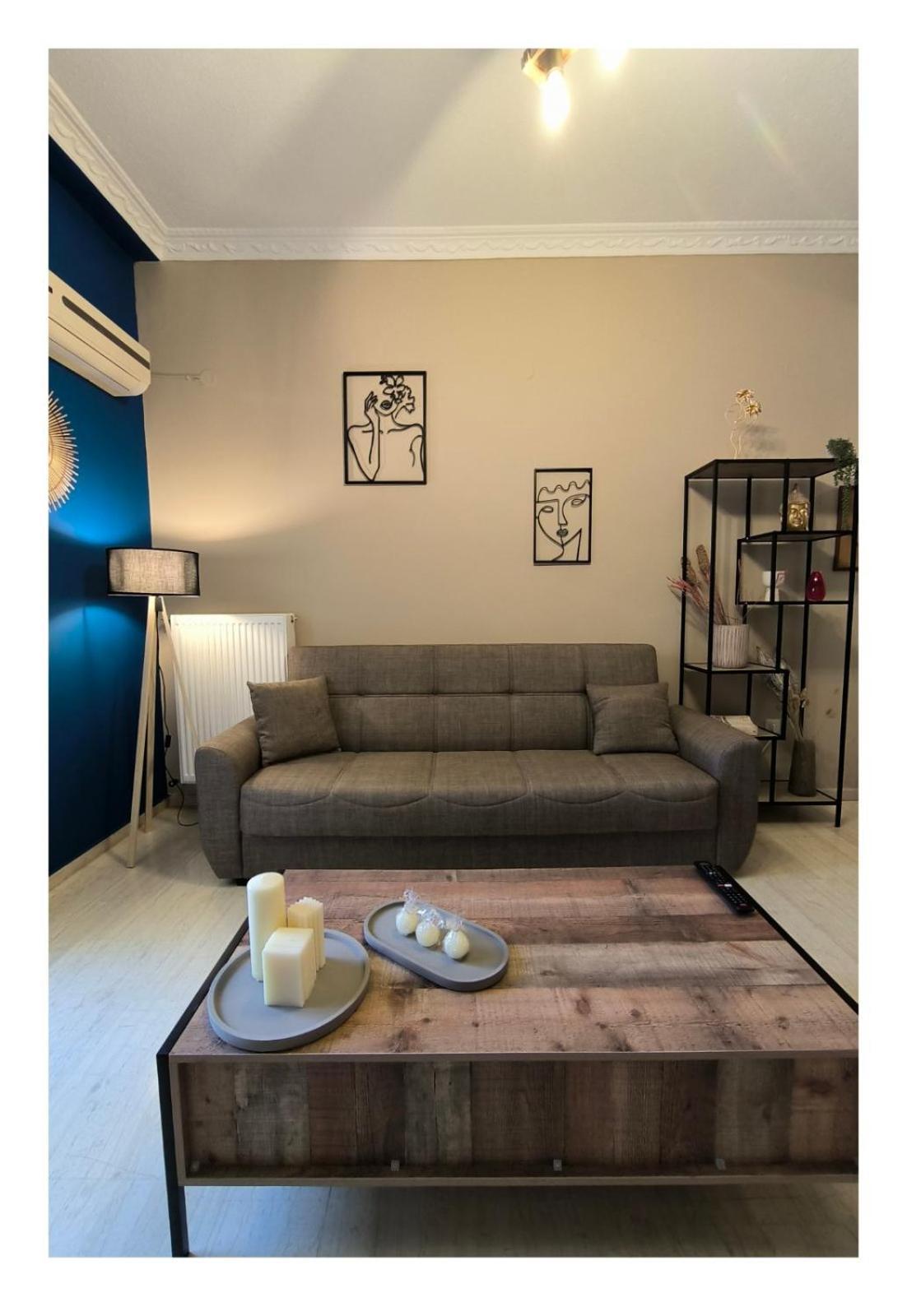 August Moon Apartment Chios Town Buitenkant foto