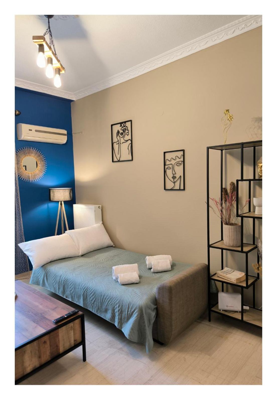 August Moon Apartment Chios Town Buitenkant foto