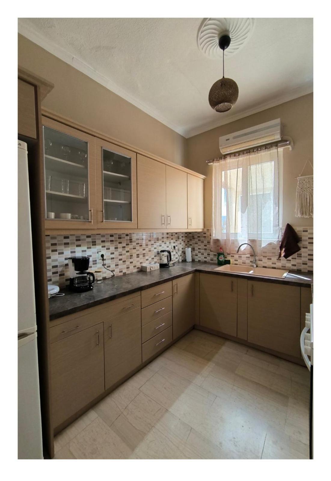 August Moon Apartment Chios Town Buitenkant foto